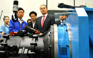 Governador Eduardo Campos na China.