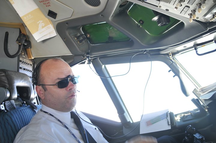 O comandante Samuel Loureiro Braga está na aviação profissional desde 1979. 