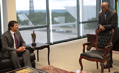 Joaquim Barbosa e prefeito Haddad. (Foto de Carlos Humberto/STF)